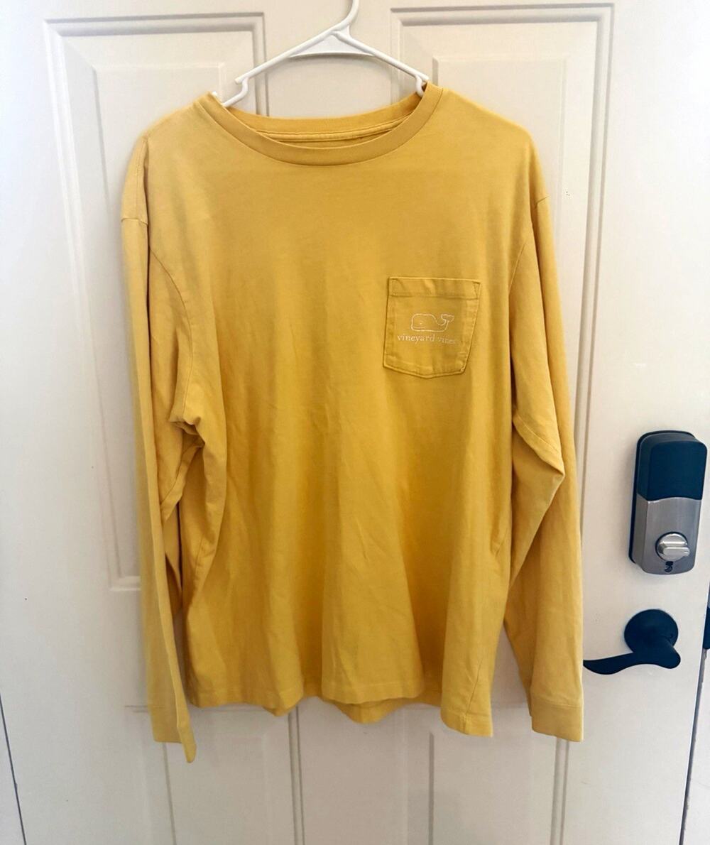 Vineyard Vines Men's M Yellow Long Sleeve Crew Pocket Tee Whale Logo Cotton